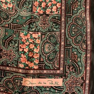 Oscar de la Renta scarf